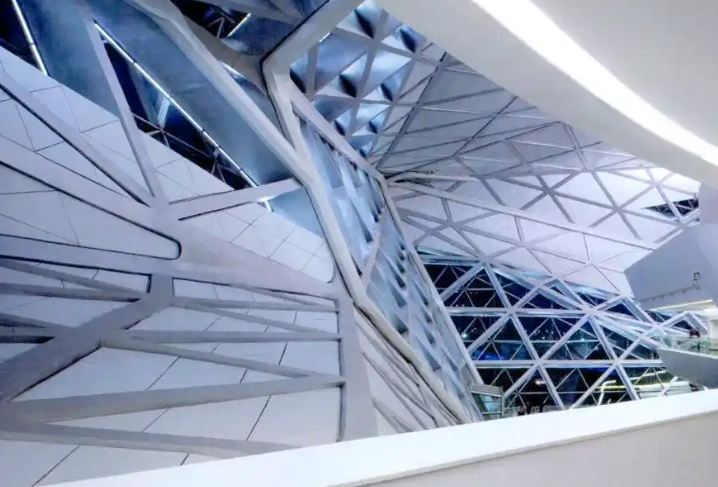 西宁钢结构不仅是工程技术,更是融合历史、艺术与哲学的载体!