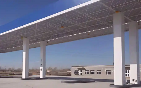 西宁钢结构加油站罩棚_螺栓球网架_挑檐_形象柱!