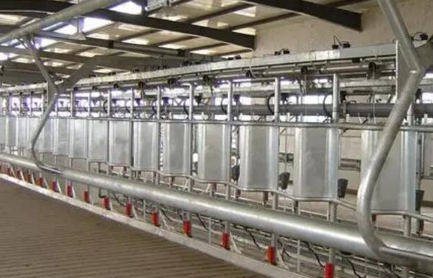 西宁钢结构- 别墅/商场/办公楼玻璃楼梯厂家!